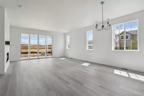 25204 E Warren Pl, Aurora, CO 80018 photo 6