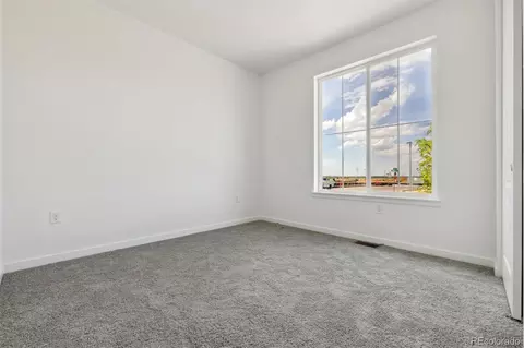 25204 E Warren Pl, Aurora, CO 80018 photo 3