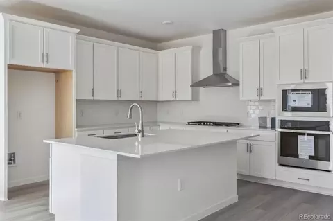 25204 E Warren Pl, Aurora, CO 80018 photo 5
