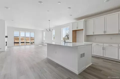 25204 E Warren Pl, Aurora, CO 80018 photo 4