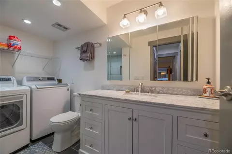 Bath - 176 E La Bonte St #104, Dillon, CO 80435 photo 1 of 4