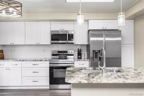 Kitchen - 21535 E 39th Ave, Denver, CO 80249 photo 8 of 9