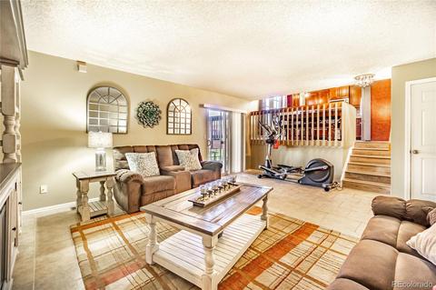 5089 Deephaven Ct, Denver, CO 80239 photo 5