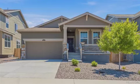 930 Thinleaf Ln, Elizabeth, CO 80107