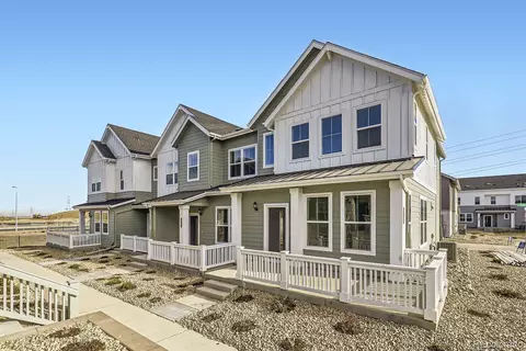 1924 S Haleyville Way, Aurora, CO 80018