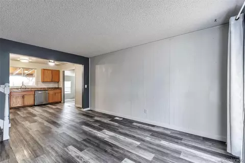 20717 E Coolidge Pl, Aurora, CO 80011 photo 3
