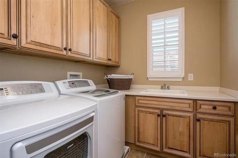 9093 E 29th Pl, Denver, CO 80238 photo 32