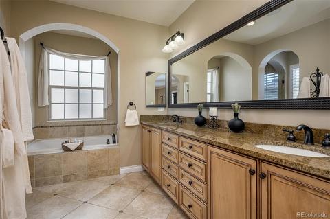 9093 E 29th Pl, Denver, CO 80238 photo 24