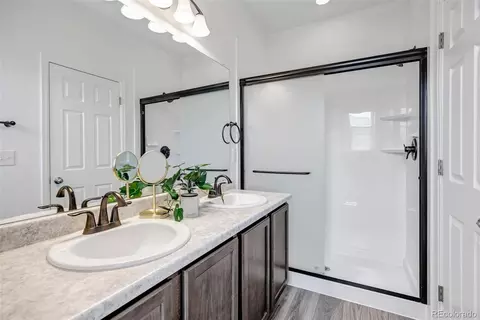 Bath - 23642 E 5th Dr, Aurora, CO 80018 photo 3 of 4
