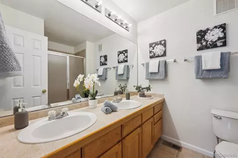 Bath - 12860 E Dickensen Pl, Aurora, CO 80014 photo 2 of 3