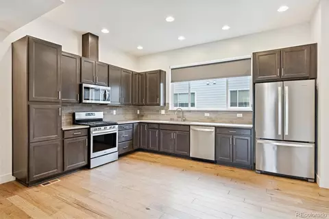7812 W 43rd Pl, Wheat Ridge, CO 80033