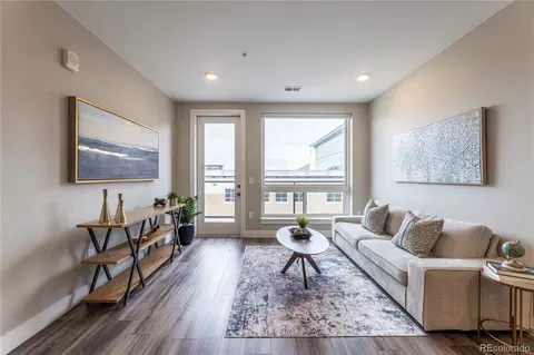 20 Wilcox St #318, Castle Rock, CO 80104
