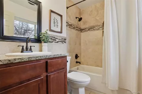 Bath - 2726 E Otero Pl #8, Centennial, CO 80122 photo 1 of 2