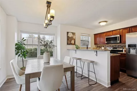 Dining - 2726 E Otero Pl #8, Centennial, CO 80122 photo 1 of 2
