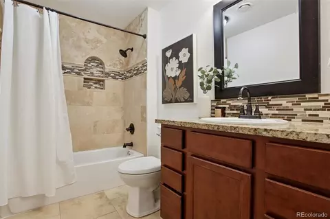 Bath - 2726 E Otero Pl #8, Centennial, CO 80122 photo 2 of 2