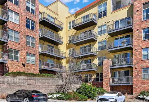 9079 E Panorama Cir #301, Englewood, CO 80112