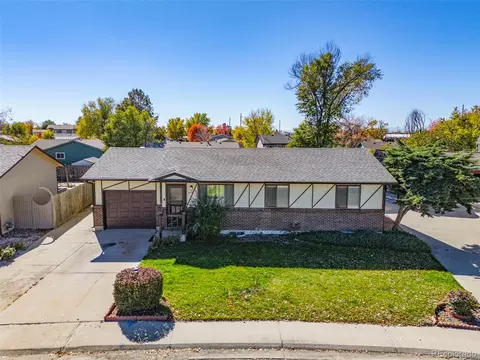 1006 Shortline Dr, Fort Lupton, CO 80621