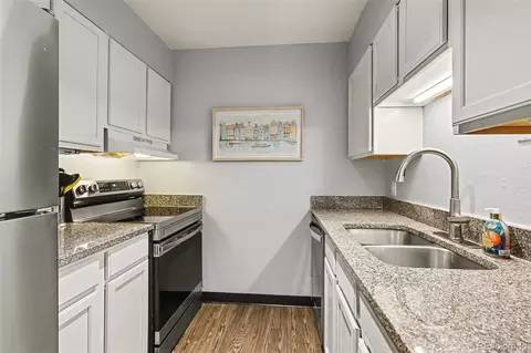 Kitchen - 2227 Canyon Blvd #211, Boulder, CO 80302 photo 1 of 3