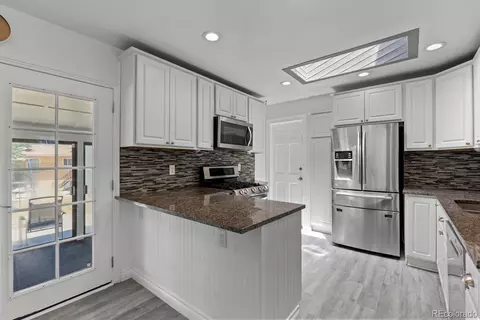 659 S Newark Ct, Aurora, CO 80012