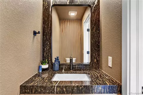 Bath - 22104 E Belleview Ln, Aurora, CO 80015 photo 1 of 5