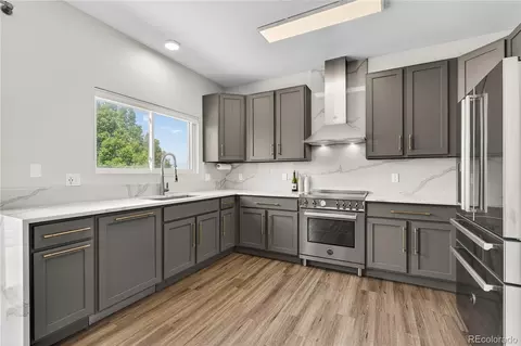 Kitchen - 22104 E Belleview Ln, Aurora, CO 80015 photo 1 of 2