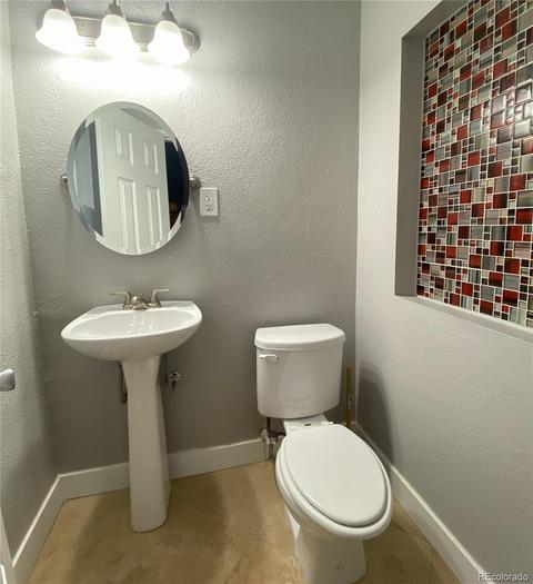 861 Victor St, Aurora, CO 80011 photo 8