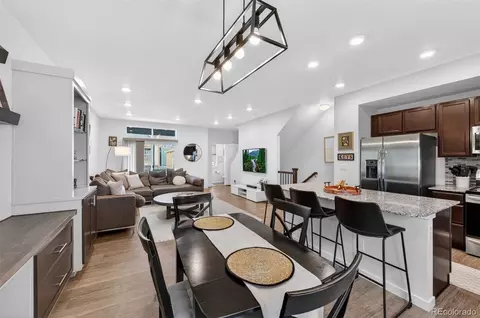 2855 S Fox Ct, Englewood, CO 80110