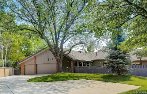 27 Beacon Hill Ln, Greenwood Village, CO 80111