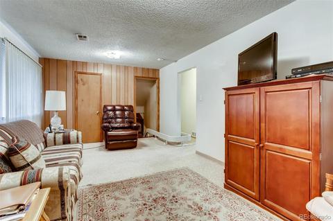 12958 Elgin Dr, Denver, CO 80239 photo 15
