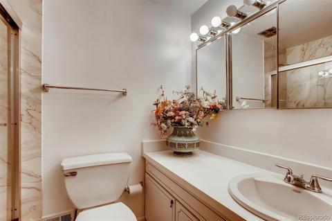 12958 Elgin Dr, Denver, CO 80239 photo 13