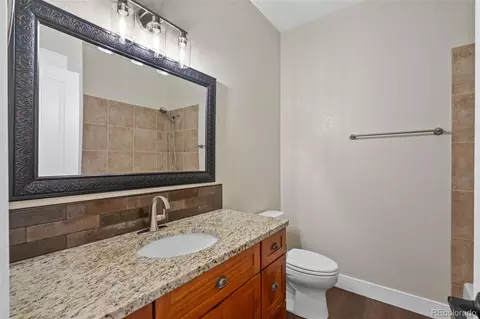 Bath - 1812 74th Ave, Greeley, CO 80634 photo 3 of 4
