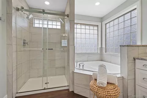 Bath - 1812 74th Ave, Greeley, CO 80634 photo 2 of 4