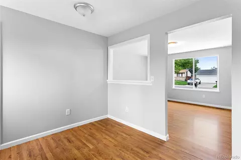 Living - 15976 E Bethany Pl, Aurora, CO 80013 photo 3 of 4