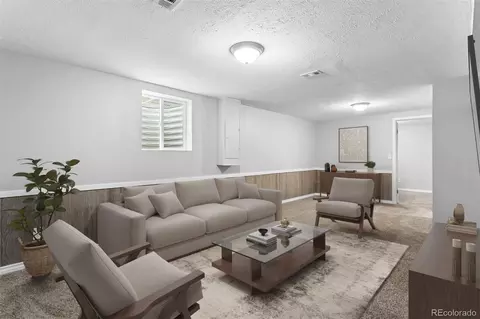 Living - 15976 E Bethany Pl, Aurora, CO 80013 photo 4 of 4