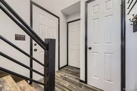 17652 E Temple Dr, Aurora, CO 80015 photo 2