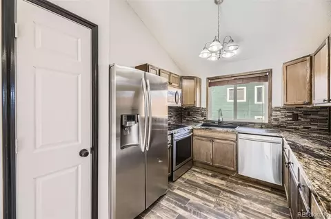 17652 E Temple Dr, Aurora, CO 80015 photo 8