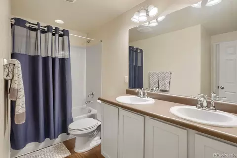 Bath - 23366 E Piccolo Dr, Aurora, CO 80016 photo 5 of 5