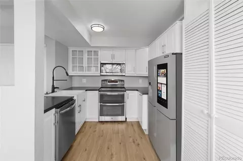 Kitchen - 13633 E Yale Ave #B, Aurora, CO 80015 photo 4 of 4