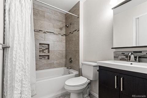 18538 E Kansas Pl, Aurora, CO 80017 photo 24