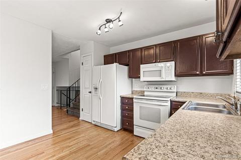 18538 E Kansas Pl, Aurora, CO 80017 photo 9