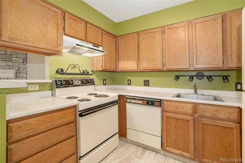211 Wright St #302, Lakewood, CO 80228 photo 7