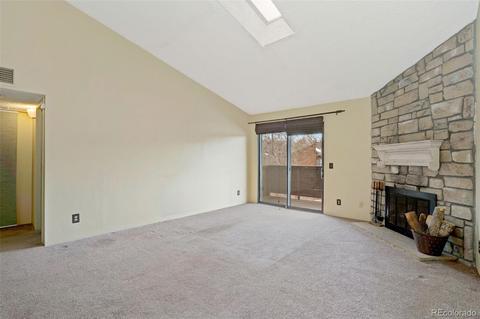 211 Wright St #302, Lakewood, CO 80228 photo 3