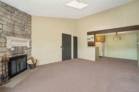 211 Wright St #302, Lakewood, CO 80228 photo 1