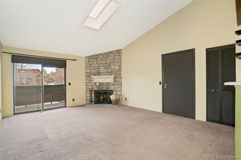 211 Wright St #302, Lakewood, CO 80228 photo 2