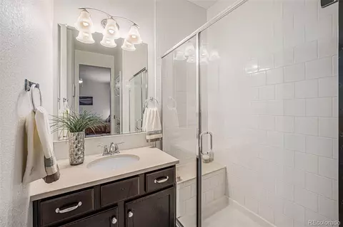 Bath - 9294 Dunraven Loop, Arvada, CO 80007 photo 3 of 4