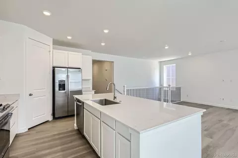 24714 E Pacific Pl, Aurora, CO 80018 photo 6