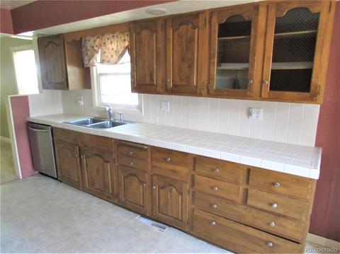 212 Dakota Ave, Rangely, CO 81648 photo 9