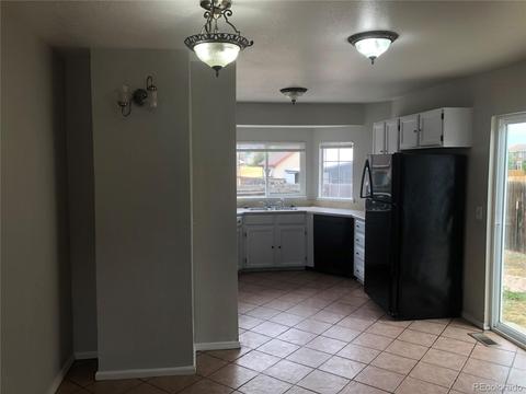 14406 E 47th Ave, Denver, CO 80239 photo 4