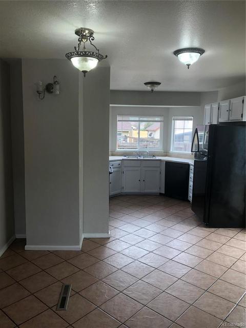 14406 E 47th Ave, Denver, CO 80239 photo 5