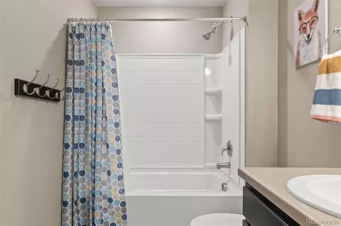 Bath - 6724 Fraser Cir, Frederick, CO 80530 photo 7 of 7